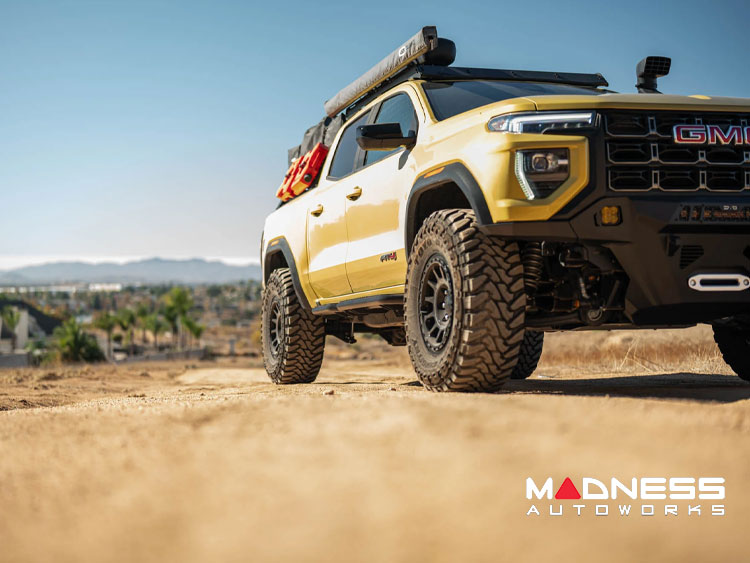 GMC Canyon Side Steps - OE Plus - Crew Cab